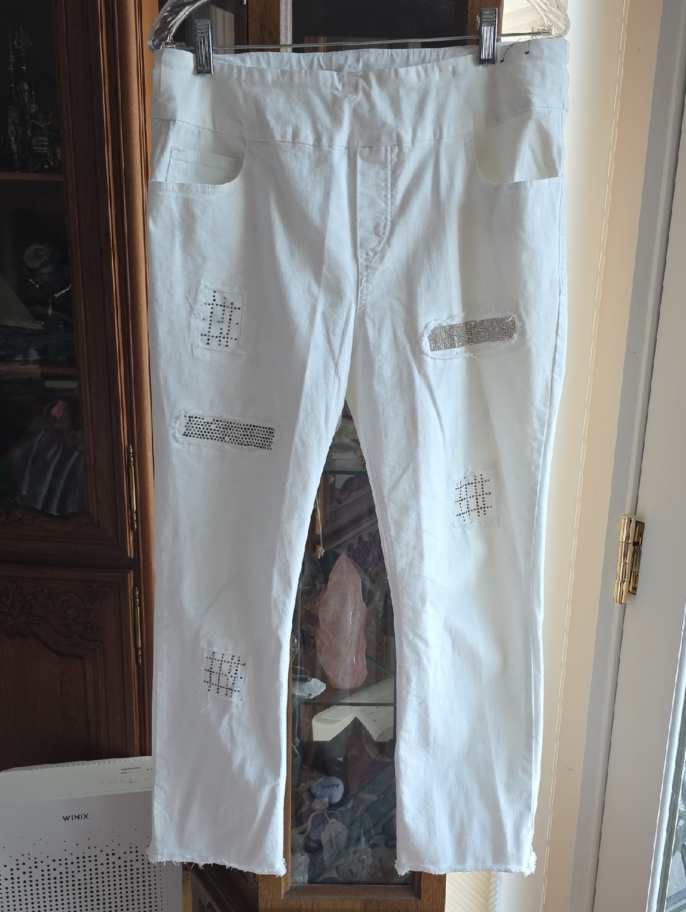 Ethyl White Women's Embellished Stretch Pants